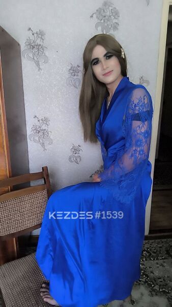 Liza Write red is, 阿拉木图